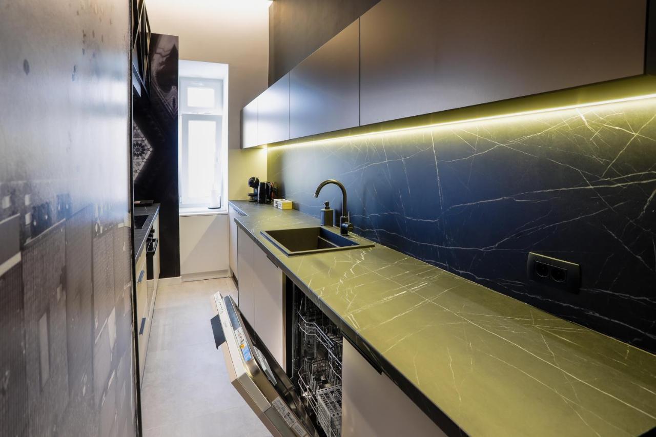 Lofty Exclusive Apartments Сараєво Екстер'єр фото